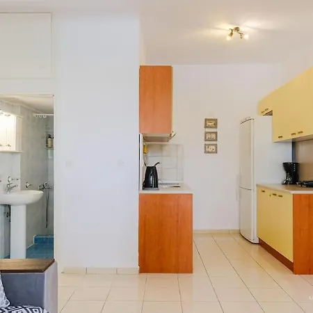 Terrazzo Retreat, 2 Mins Walk To Beach * Siviri