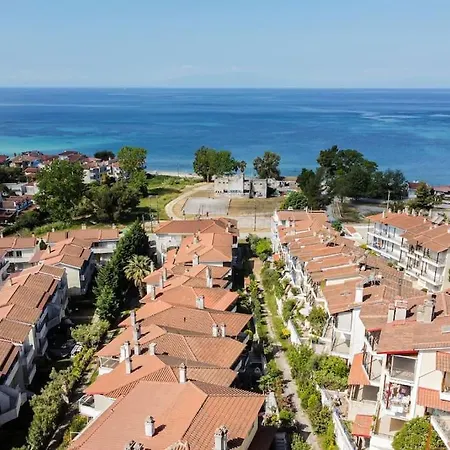 Διαμέρισμα Terrazzo Retreat, 2 Mins Walk To Beach *